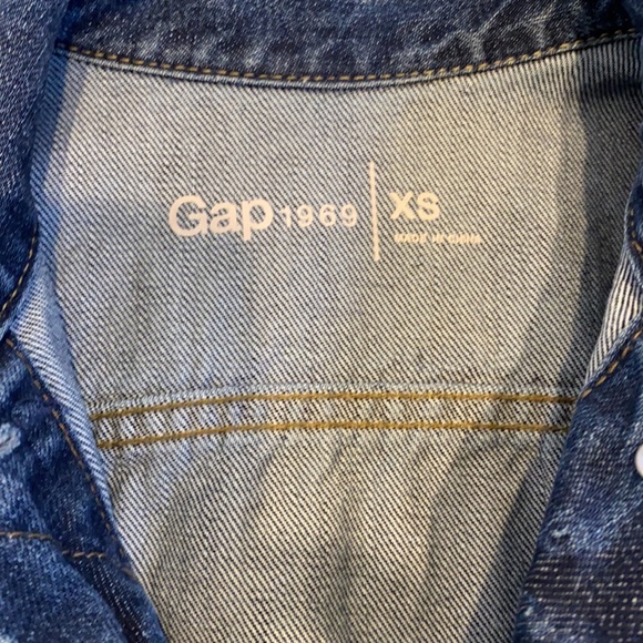 Gap Jean Jacket - Picture 2 of 6